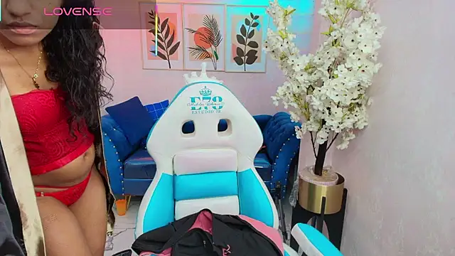 Nina willyams online show from January 2026 03:43:01 AM