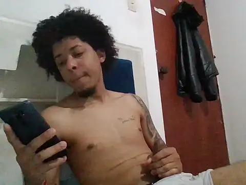 Snapshot of alejandro31727 chatting on December 2025 07:51:02 PM alejandro31727 online show from December 2025 07:51:02 PM