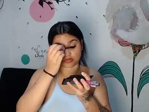 Snapshot of loveShae__ chatting on December 2025 03:34:02 AM loveShae online show from December 2025 03:34:02 AM