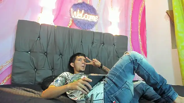 Straight Guy22 online show from January 2026 04:15:01 AM