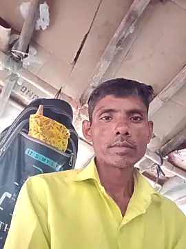 Snapshot of Akash32y chatting on December 2025 08:31:01 AM Akash32y online show from December 2025 08:31:01 AM