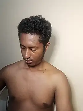 golosos2331 online show from December 2025 12:05:02 AM