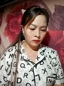 Snapshot of Mayly-s chatting on December 2025 12:26:02 AM Mayly-s online show from December 2025 12:26:02 AM