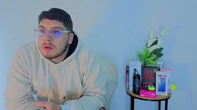 Snapshot of Chel_seth chatting on March 2026 04:27:01 AM Chel seth online show from March 2026 04:27:01 AM