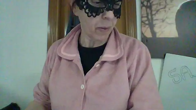 Snapshot of Lunamaya7 chatting on December 2025 07:21:02 PM Lunamaya7 online show from December 2025 07:21:02 PM