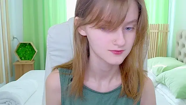 Snapshot of Miss_Alisa_ chatting on March 2026 01:02:01 PM Miss Alisa online show from March 2026 01:02:01 PM