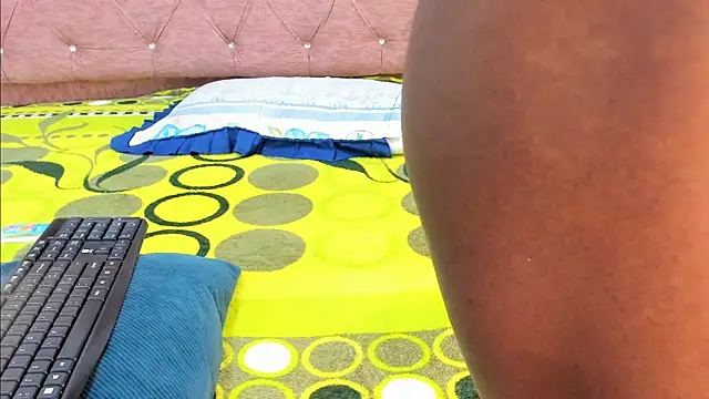 Jazmin040  online show from January 2026 11:59:02 AM