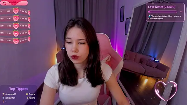 Nicoll Cherry online show from January 2026 06:26:02 AM