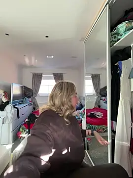 Golidelovee online show from February 2026 01:50:02 PM