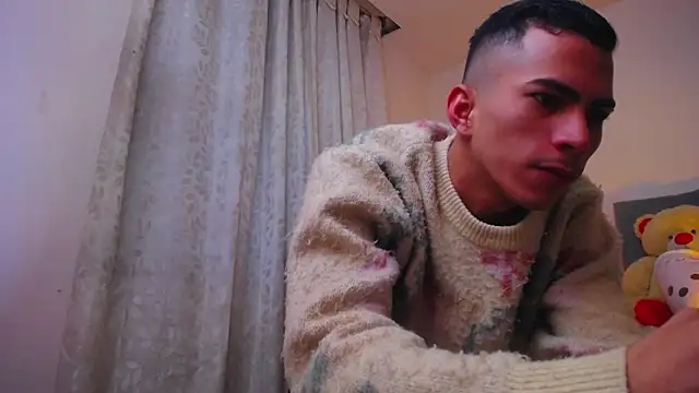 Snapshot of TOMBOYSEXX chatting on February 2026 10:14:02 AM TOMBOYSEXX online show from February 2026 10:14:02 AM