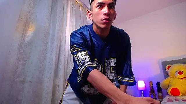 Snapshot of TOMBOYSEXX chatting on March 2026 06:26:01 PM TOMBOYSEXX online show from March 2026 06:26:01 PM