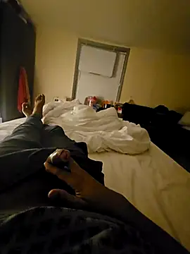 Gnax1 online show from December 2025 04:46:02 PM