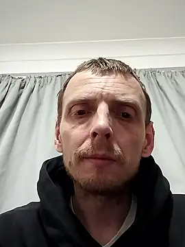 CrookedBunk3527 online show from January 2026 07:52:01 PM