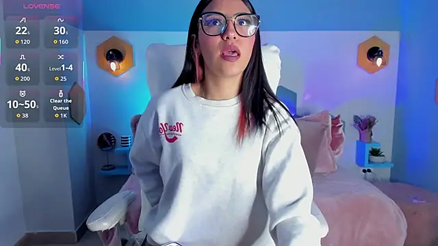 Hiyori Bloom  online show from January 2026 04:47:01 AM