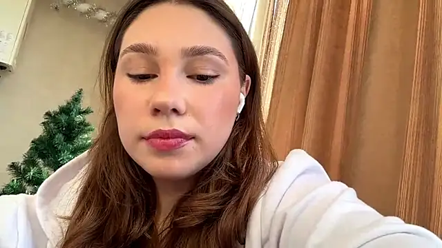 Snapshot of MyFavoritday chatting on December 2025 10:32:01 AM MyFavoritday online show from December 2025 10:32:01 AM