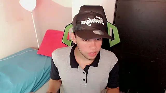 Luky twink online show from February 2026 12:10:02 PM