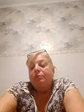 Snapshot of LinaLight88 chatting on December 2025 08:15:02 PM LinaLight88 online show from December 2025 08:15:02 PM