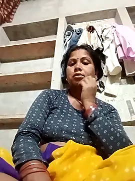 Shreya pandit online show from May 2026 11:32:01 PM