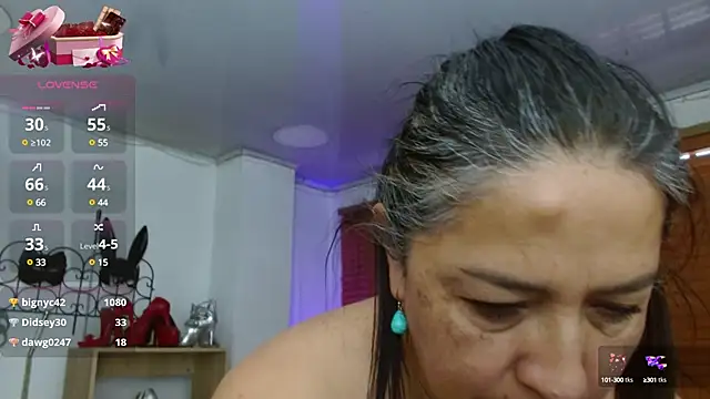Snapshot of paola_xm chatting on February 2025 01:43:02 PM paola xm online show from February 2025 01:43:02 PM