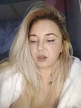 Snapshot of VeraLiubov chatting on December 2025 06:20:02 AM VeraLiubov online show from December 2025 06:20:02 AM