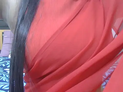 Snapshot of its_me_love9951 chatting on February 2026 07:43:01 PM its me love9951 online show from February 2026 07:43:01 PM