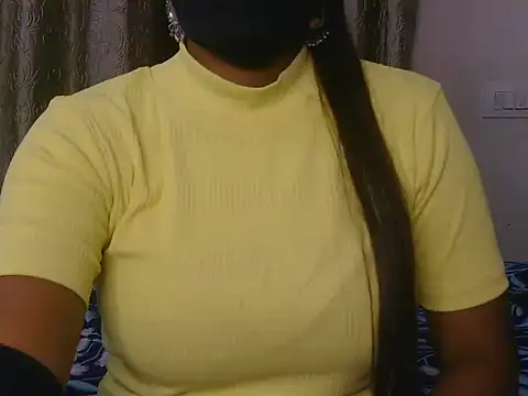 Snapshot of its_me_love9951 chatting on March 2026 06:18:02 PM its me love9951 online show from March 2026 06:18:02 PM