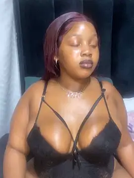 THICKBARBIE32 online show from June 2026 08:11:01 PM