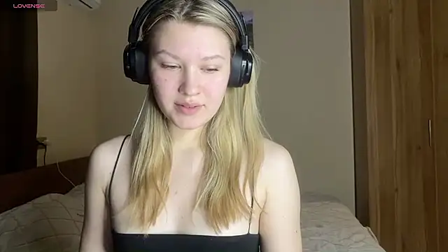 SkyeDavis online show from February 2026 08:57:02 PM