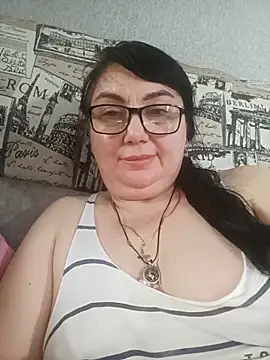 MariSwan222 online show from June 2026 04:01:01 PM