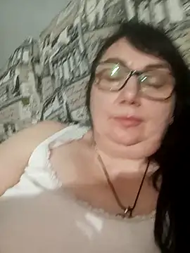 MariSwan222 online show from June 2026 08:35:01 PM