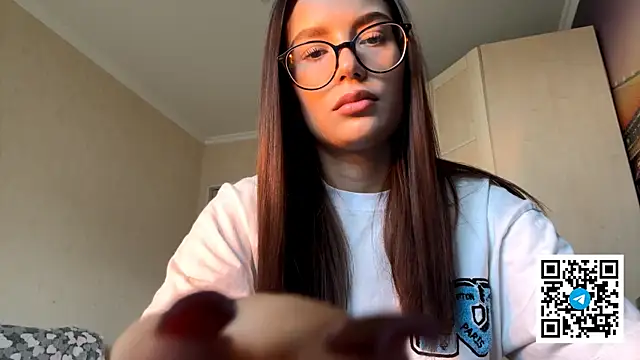 TequilaPariseau online show from December 2025 09:04:01 AM