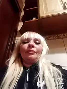 Snapshot of MirandaStar462 chatting on December 2025 04:33:01 PM MirandaStar462 online show from December 2025 04:33:01 PM