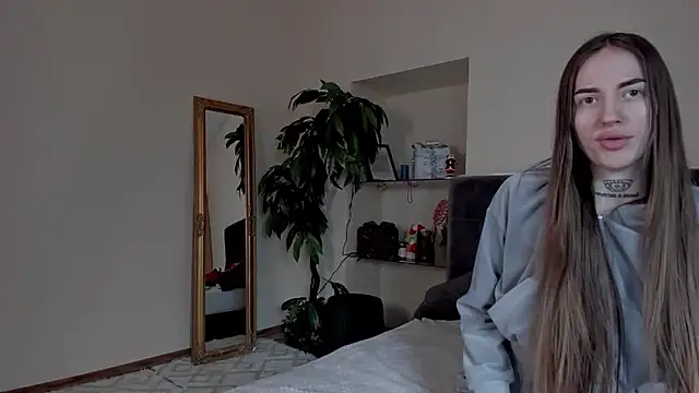 AdrianaCult online show from January 2026 06:26:01 AM