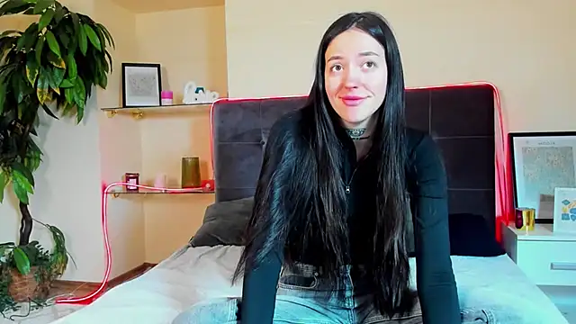 AdrianaCult online show from February 2026 06:29:02 AM