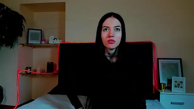 AdrianaCult online show from February 2026 06:20:02 AM