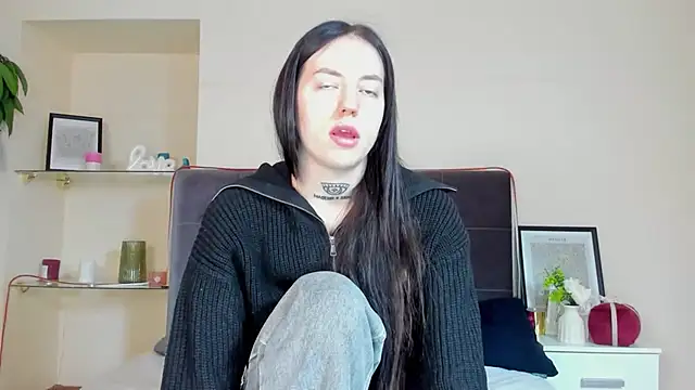 AdrianaCult online show from March 2026 06:17:01 AM