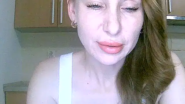 GlarysLoveress online show from December 2025 12:28:02 AM