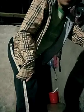 Snapshot of Andrea-688 chatting on December 2025 09:52:02 PM Andrea-688 online show from December 2025 09:52:02 PM