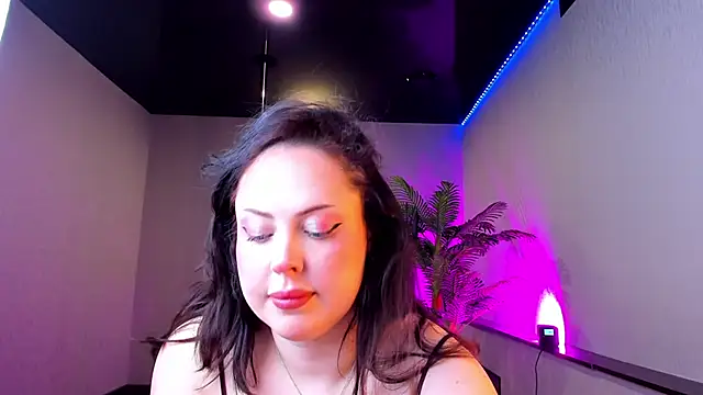 AlbaLimory online show from April 2026 01:13:02 PM