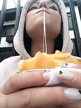 Snapshot of MapeDiamond chatting on February 2026 12:56:02 PM MapeDiamond online show from February 2026 12:56:02 PM