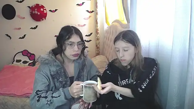 Briar y Blair online show from March 2026 02:42:01 PM