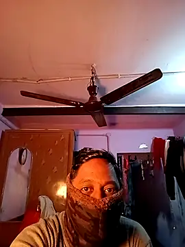 Snapshot of Caterosee chatting on December 2025 08:27:02 PM Caterosee online show from December 2025 08:27:02 PM