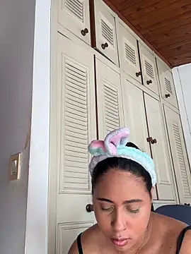 Valery  lovex online show from May 2026 01:07:01 PM