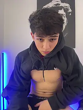 lian fooxx online show from April 2026 11:33:02 PM