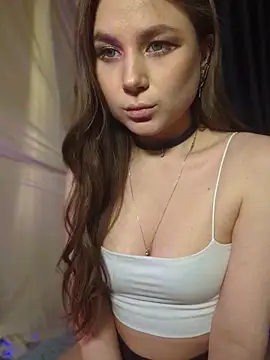 Luna Luvgoon online show from March 2026 01:38:01 PM