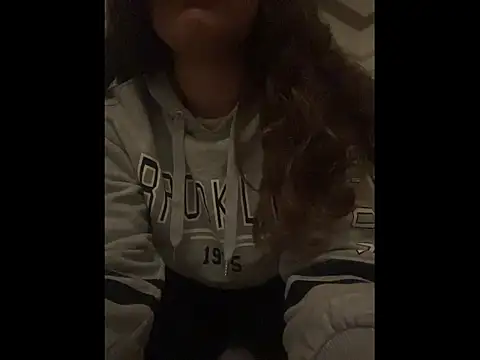 Snapshot of LiaCuti chatting on February 2026 03:54:01 AM LiaCuti online show from February 2026 03:54:01 AM