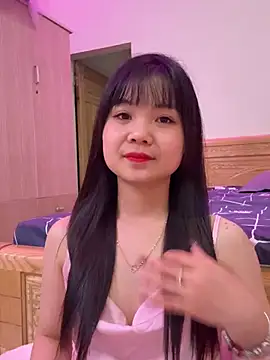 Snapshot of ___KARA___ chatting on March 2026 12:17:01 AM KARA online show from March 2026 12:17:01 AM