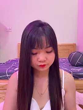 Snapshot of ___KARA___ chatting on March 2026 09:28:01 AM KARA online show from March 2026 09:28:01 AM