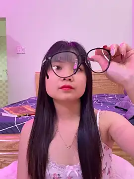 Snapshot of ___KARA___ chatting on March 2026 07:35:02 AM KARA online show from March 2026 07:35:02 AM