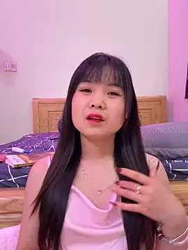 Snapshot of ___KARA___ chatting on March 2026 12:12:02 PM KARA online show from March 2026 12:12:02 PM